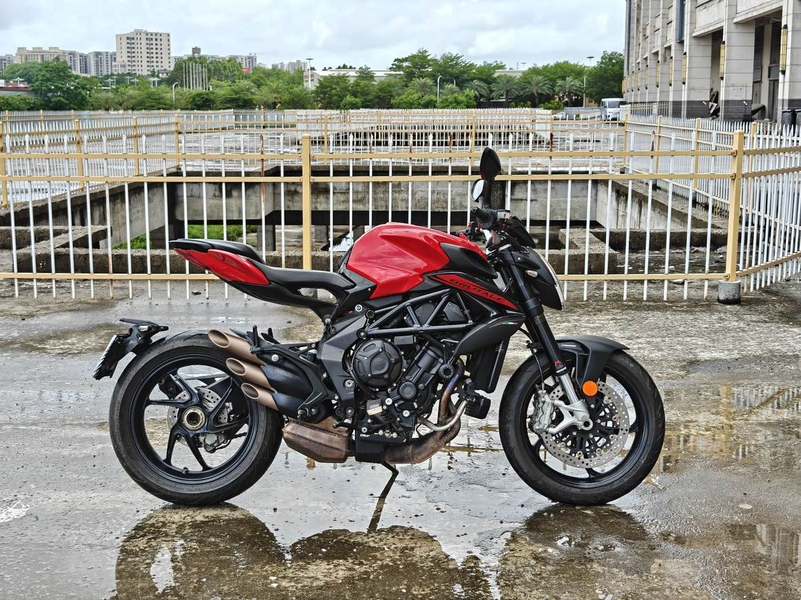 二手奥古斯塔Brutale 800