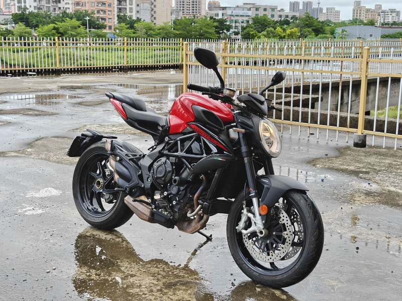 二手奥古斯塔Brutale 800