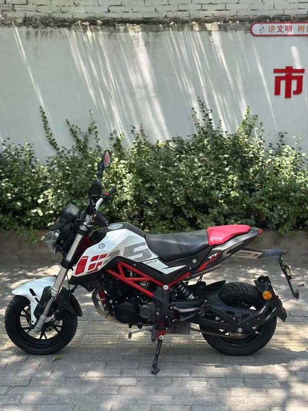 二手贝纳利小暴龙TNT125
