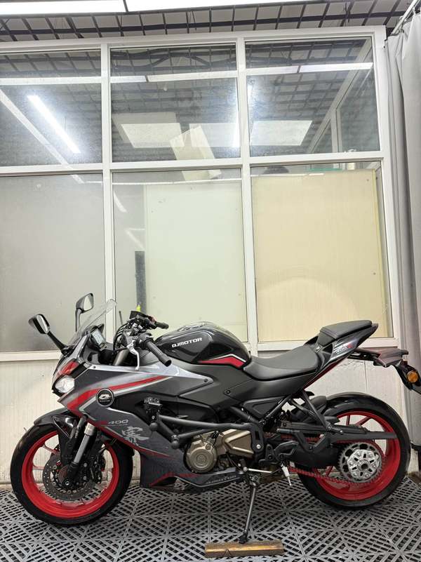 二手QJMOTOR赛400