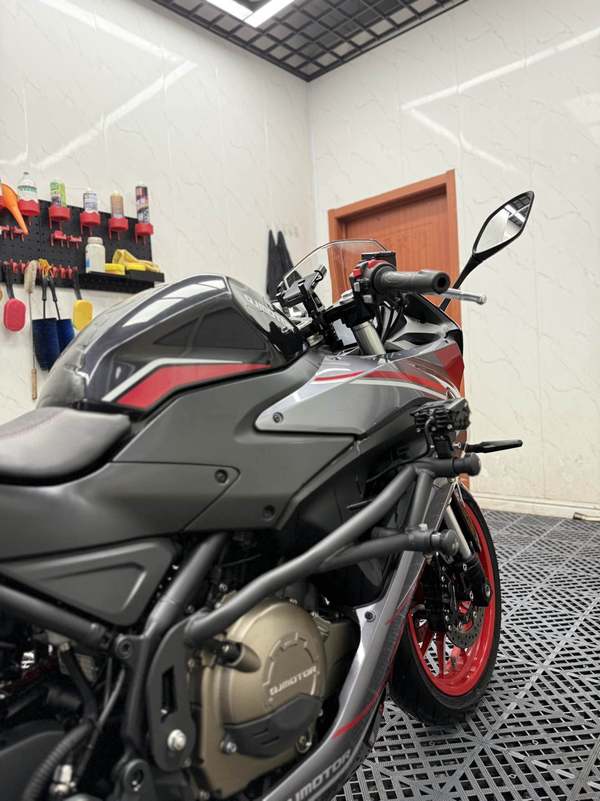 二手QJMOTOR赛400