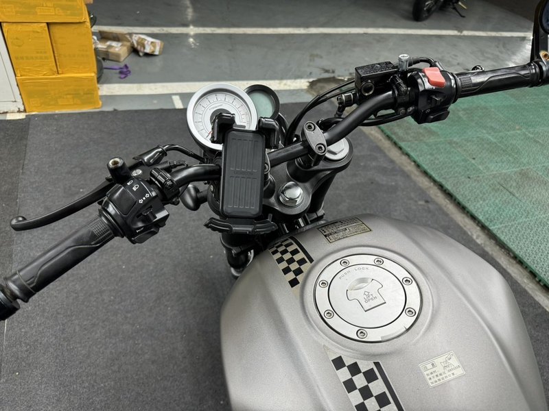 二手五羊本田鸷道 CB190SS
