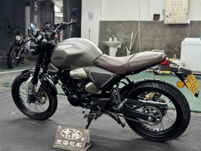 二手五羊本田鸷道 CB190SS