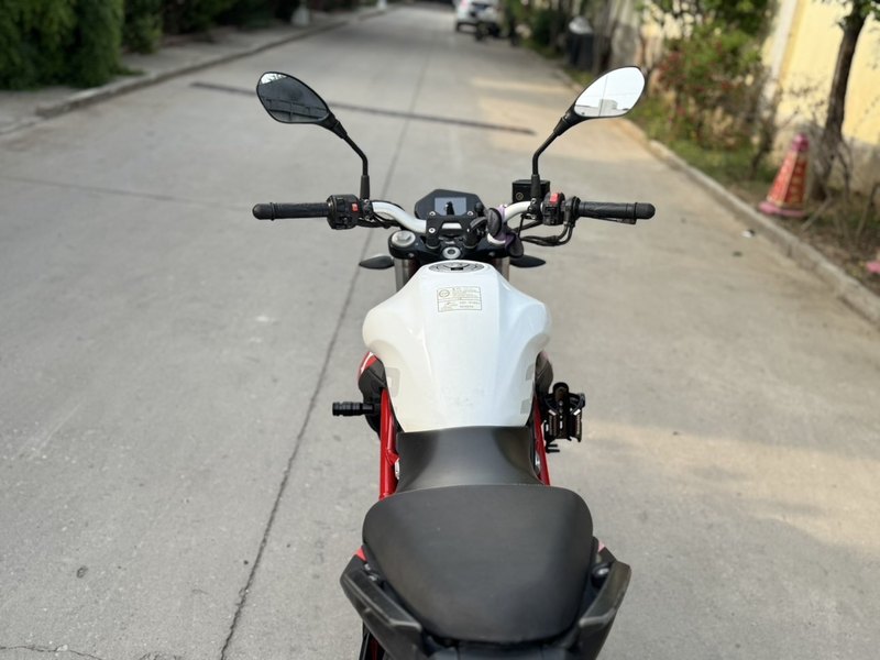 二手贝纳利蓝宝龙 BN302S