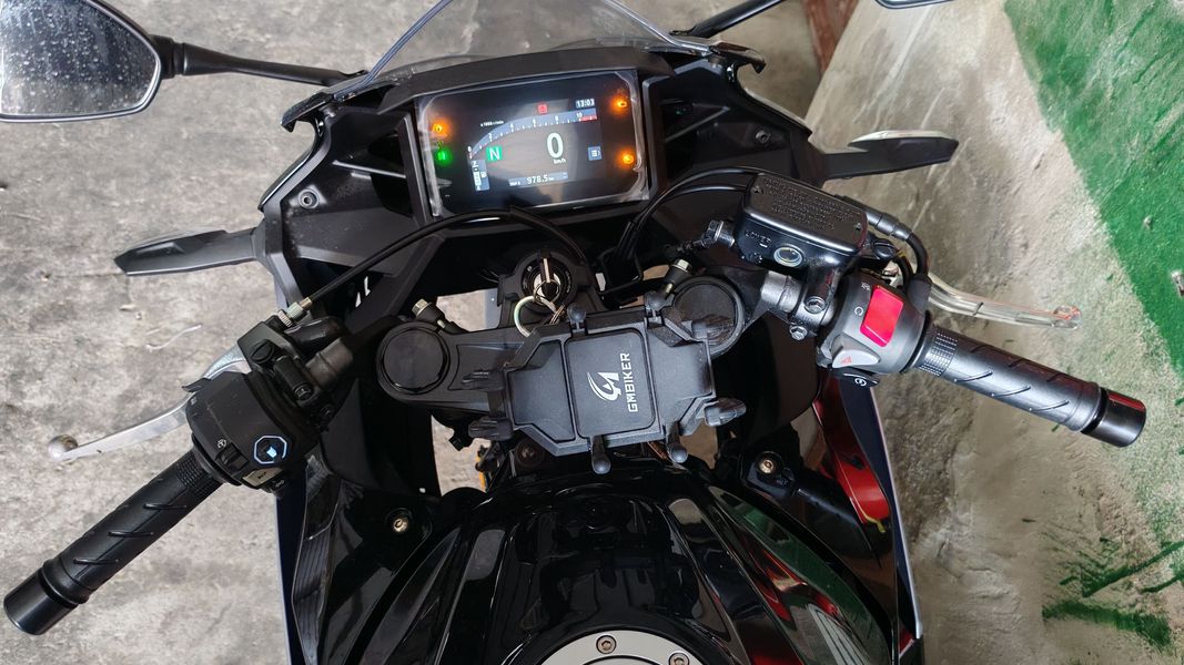 二手本田CBR400R