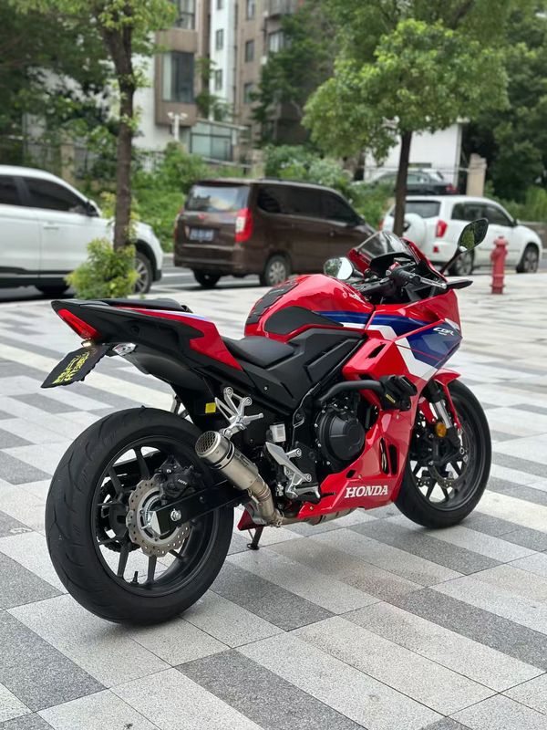 二手本田CBR400R