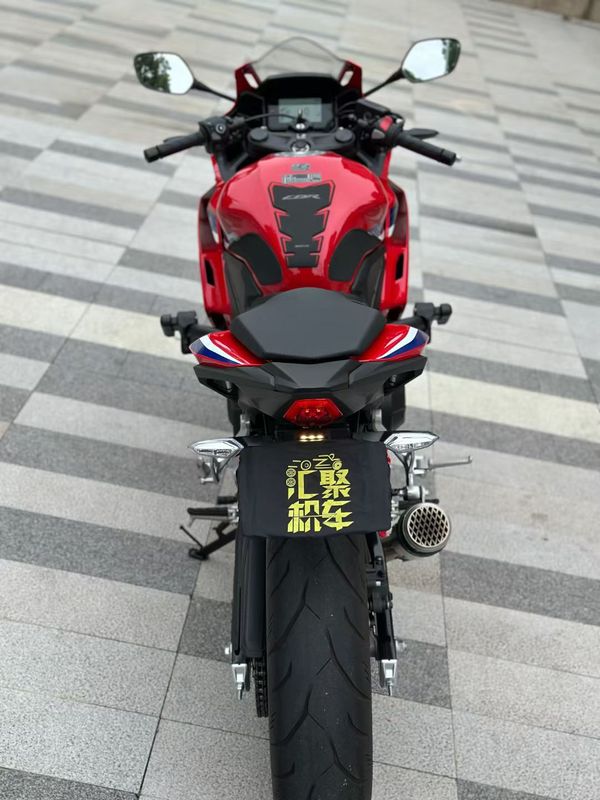 二手本田CBR400R