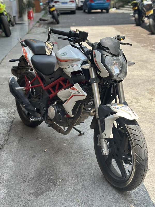 二手贝纳利小迅龙 BN150S