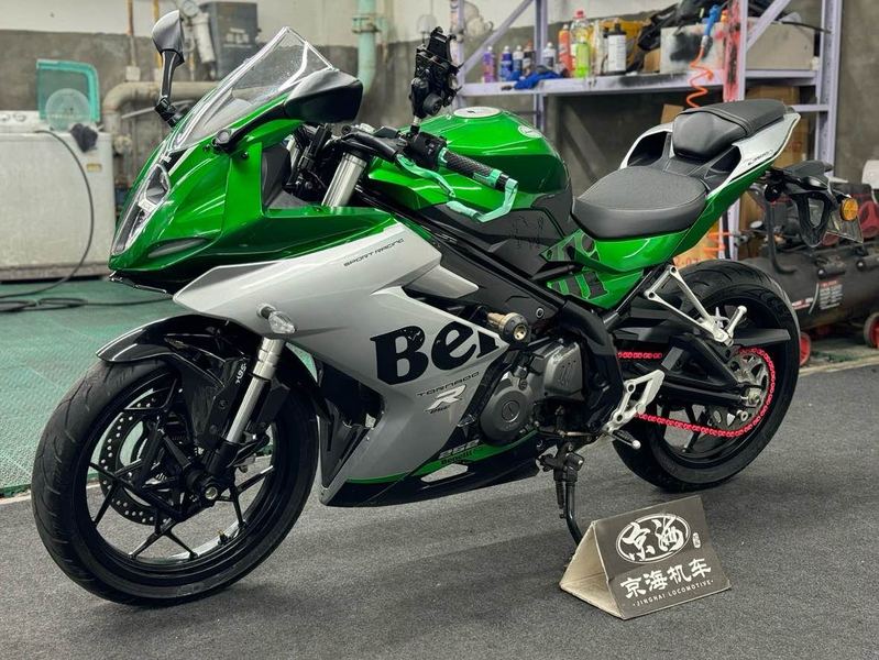 二手贝纳利龙卷风 Tornado 252R