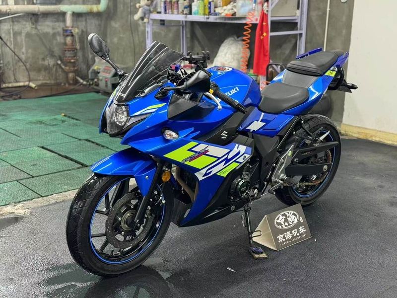 二手豪爵铃木GSX250R
