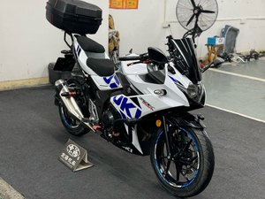 二手豪爵铃木GSX250R