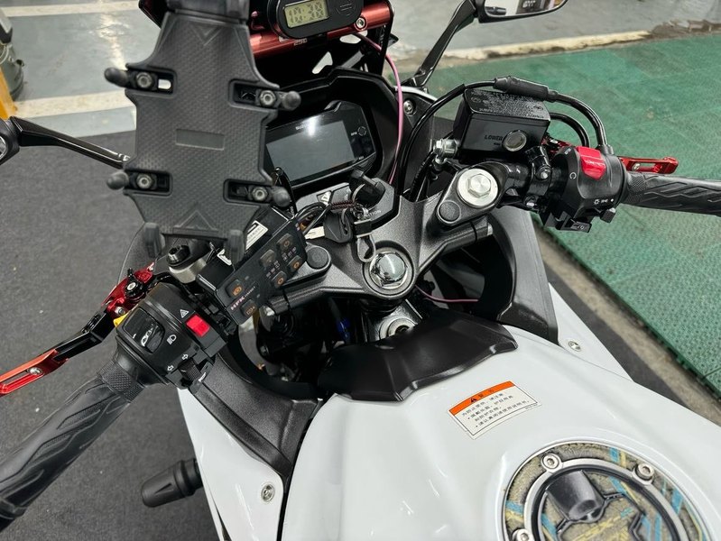 二手豪爵铃木GSX250R