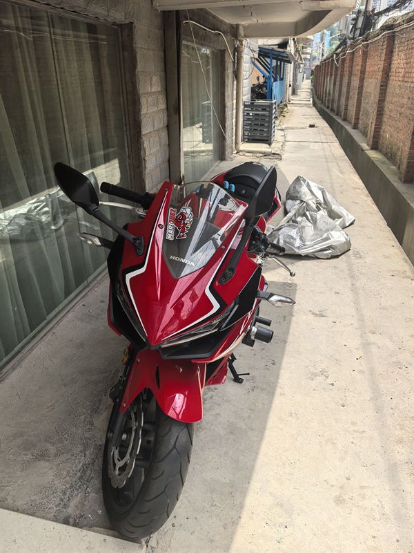 二手本田CBR400R