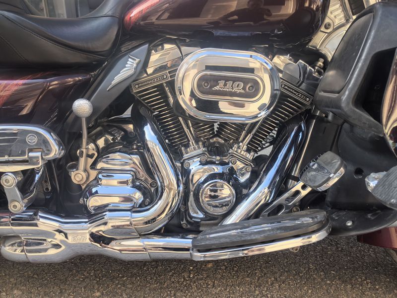 二手哈雷戴维森Shrine Ultra Classic Electra Glide