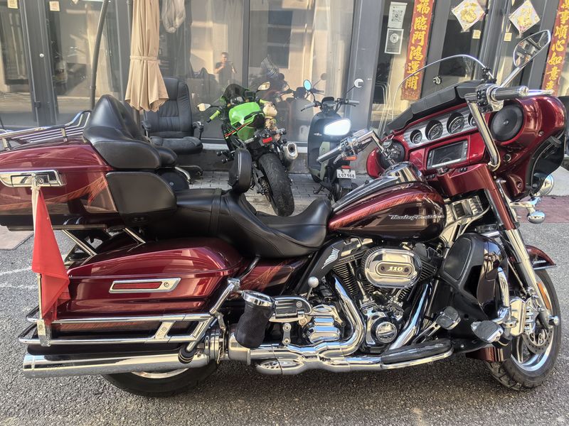 二手哈雷戴维森Shrine Ultra Classic Electra Glide