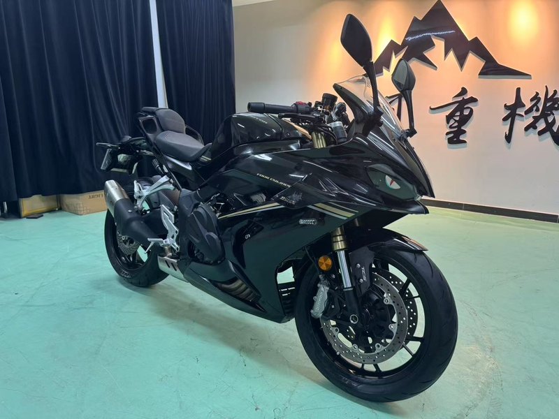二手QJMOTOR赛800