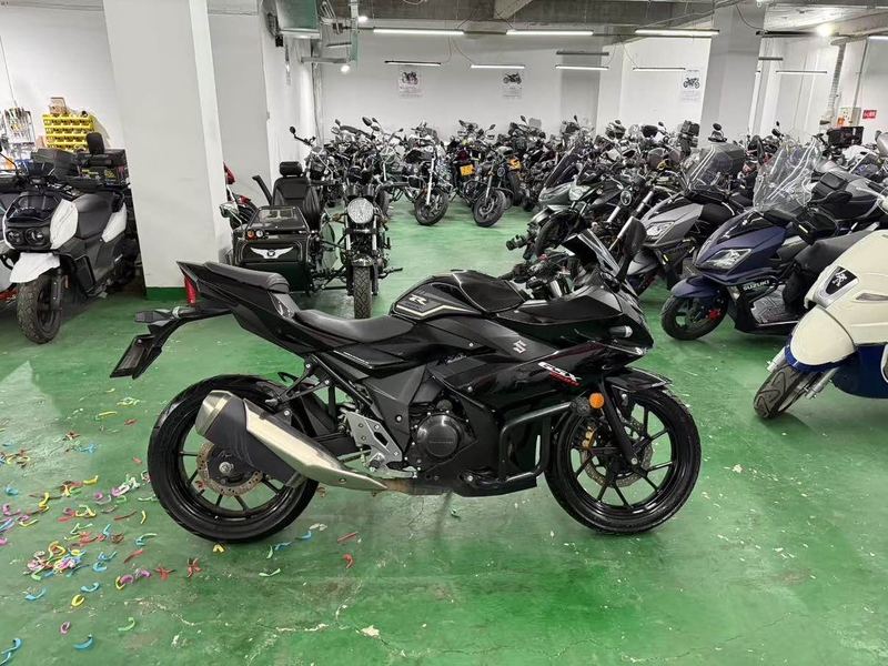 二手豪爵铃木GSX250R