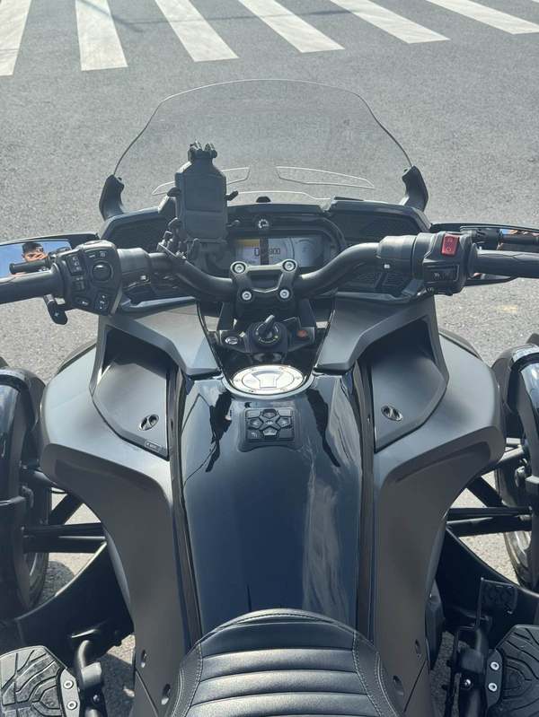 二手庞巴迪Spyder F3 