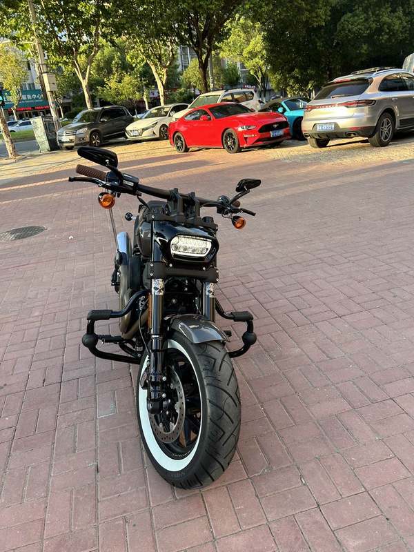 二手哈雷戴维森肥霸 Fat Bob