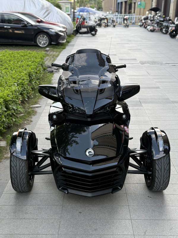 二手庞巴迪Spyder F3 