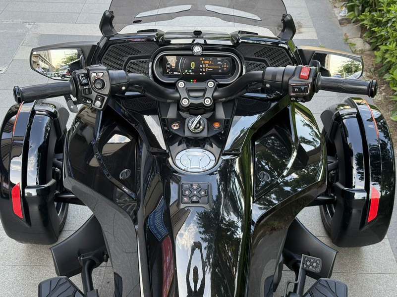 二手庞巴迪Spyder F3 