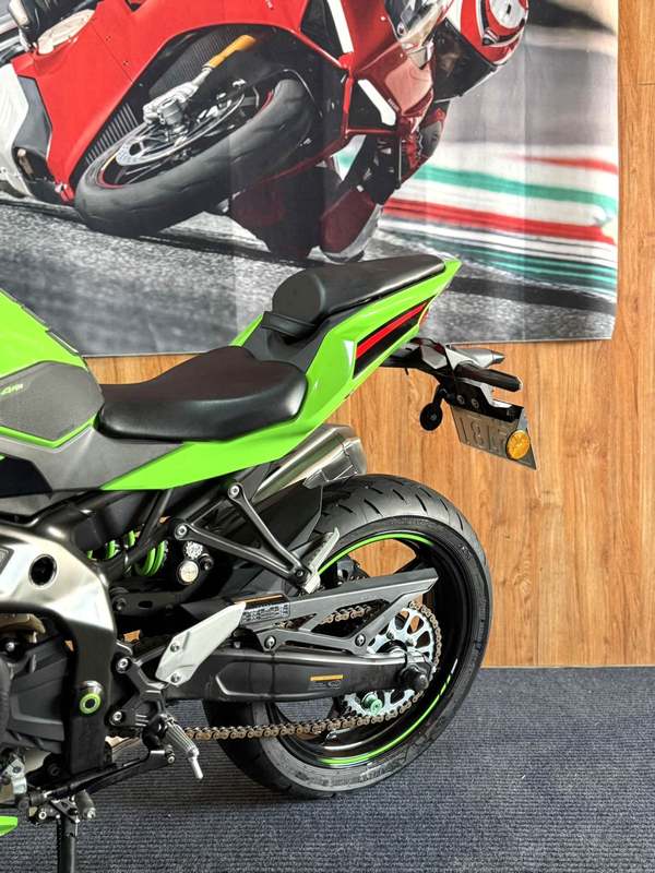 二手川崎ZX-4R