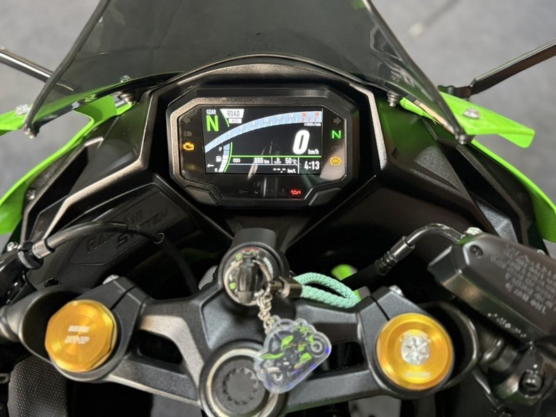 二手川崎ZX-4R
