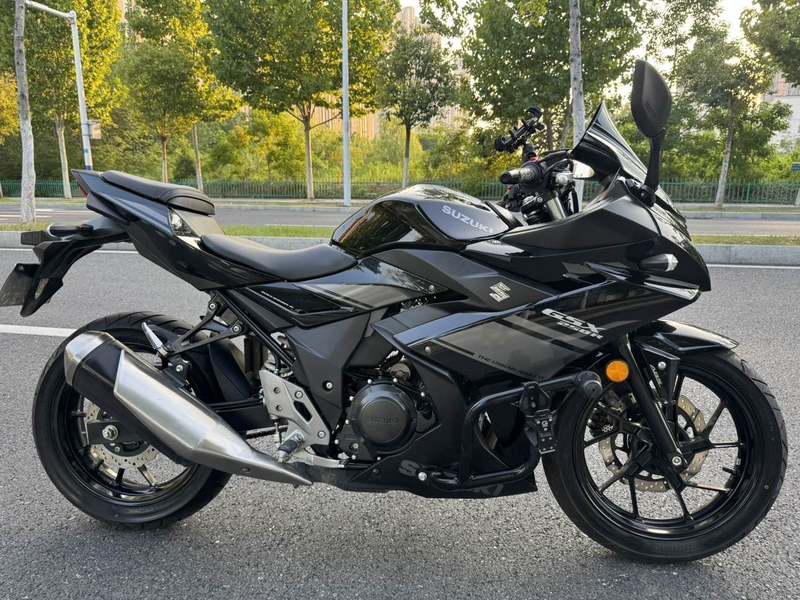二手豪爵铃木GSX250R