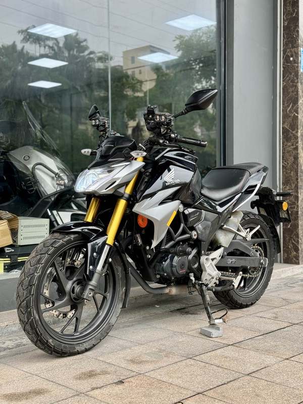 二手五羊本田CB190R 暴锋眼
