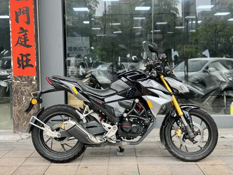 二手五羊本田CB190R 暴锋眼