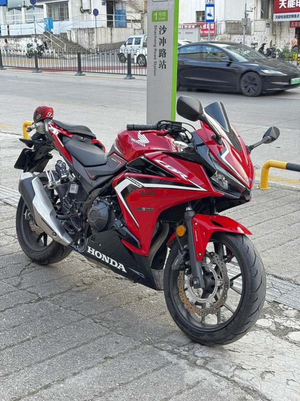 二手本田CBR400R