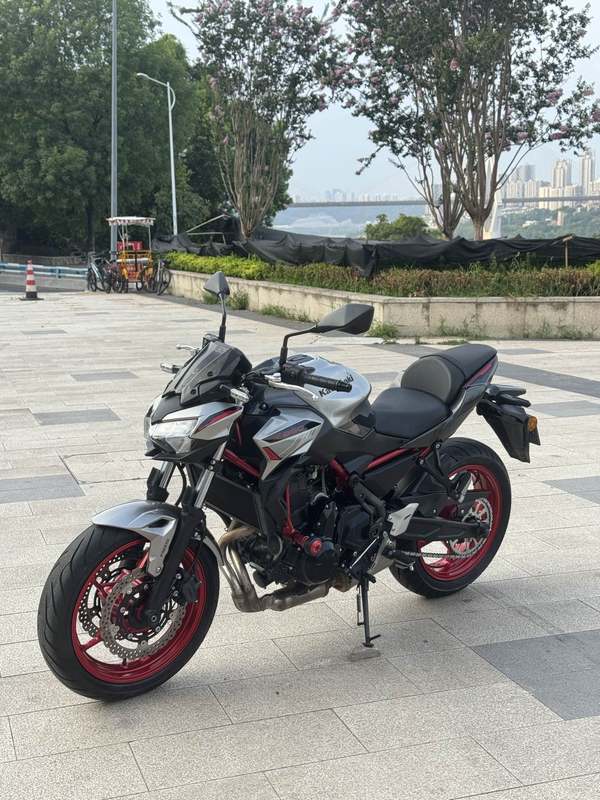 二手川崎Z650
