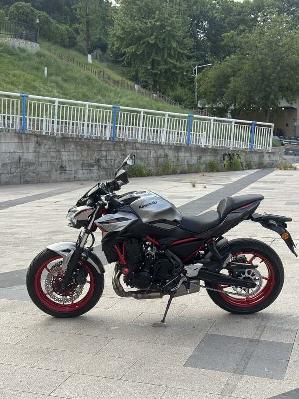 二手川崎Z650