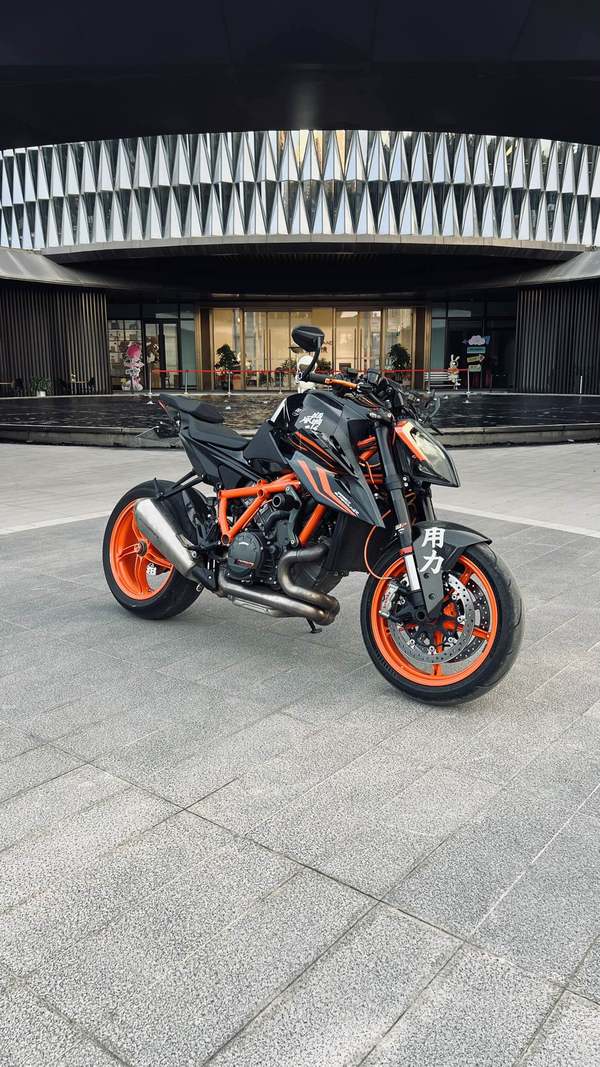 二手KTMR2R1290 Super Duke