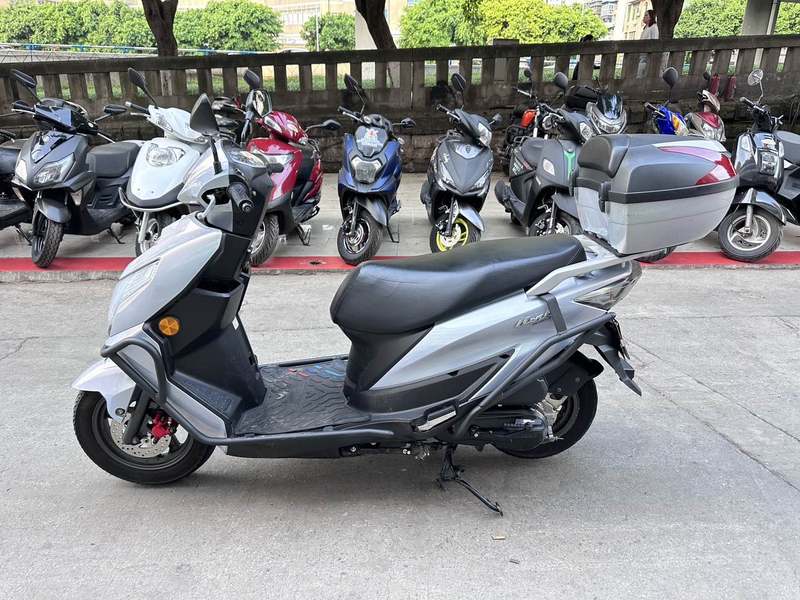 二手济南铃木优驿 UE125T