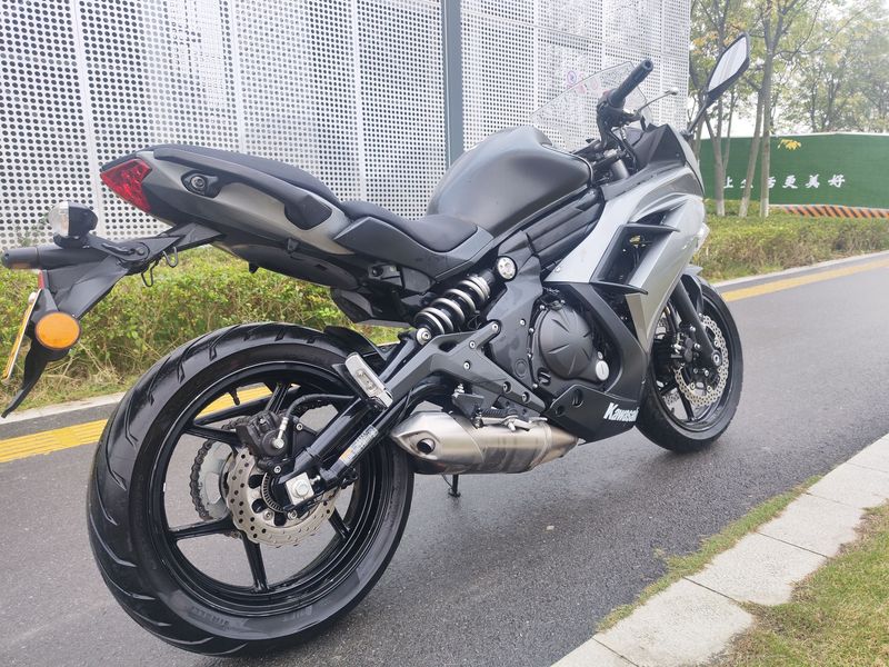 二手川崎ER-6f