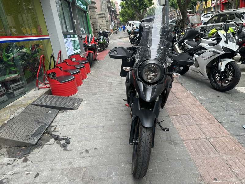 二手豪爵铃木DL250