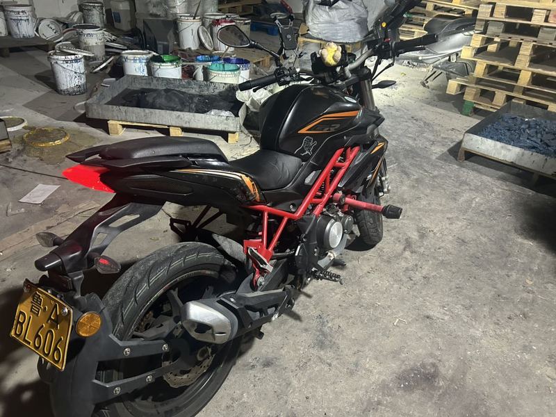二手贝纳利红宝龙 TNT150i