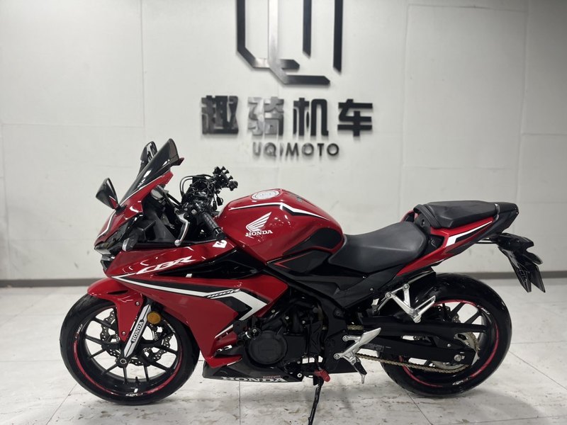 二手本田CBR400R