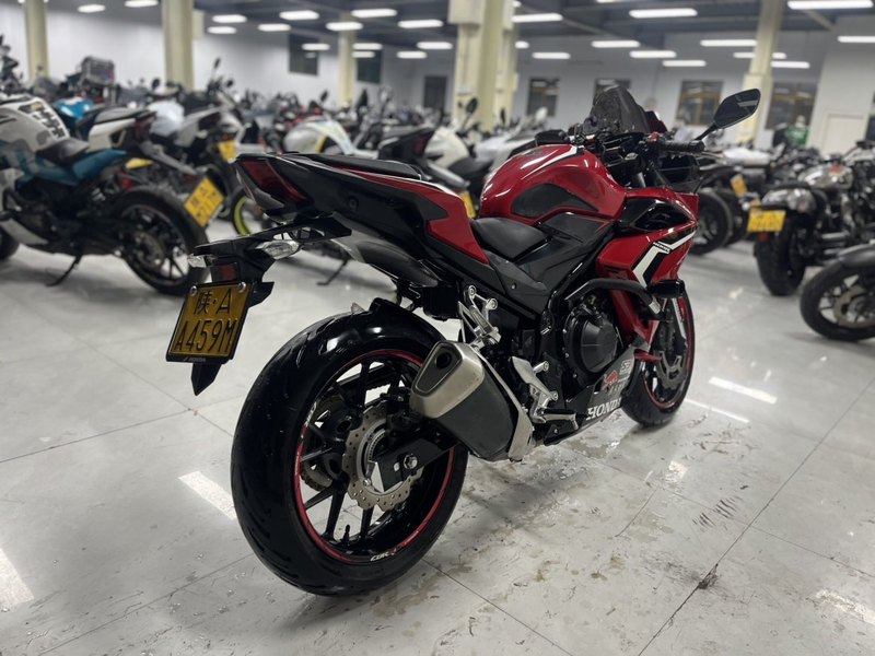 二手本田CBR400R