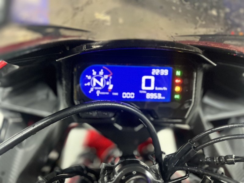 二手本田CBR400R