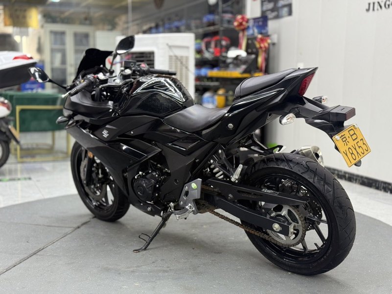 二手豪爵铃木GSX250R