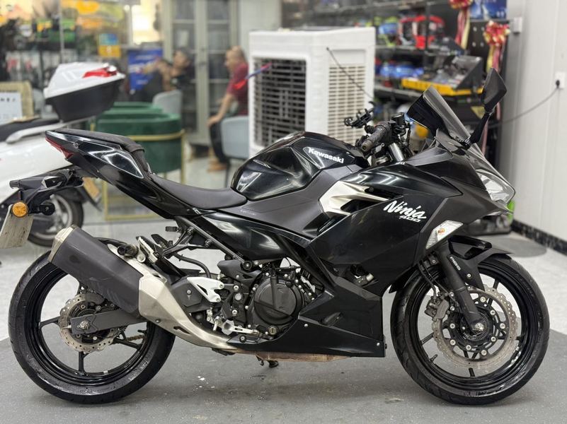 二手川崎Ninja 400
