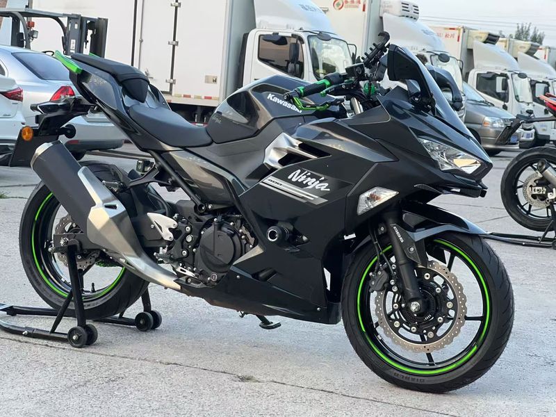 二手川崎Ninja 400