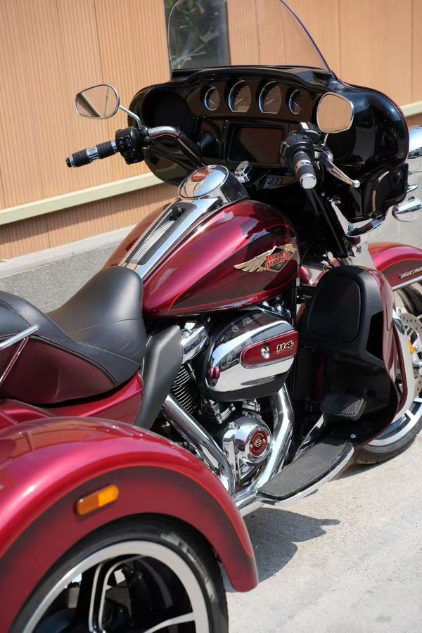 二手哈雷戴维森Tri Glide