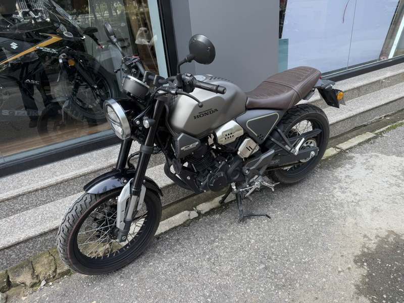 二手五羊本田鸷道 CB190SS