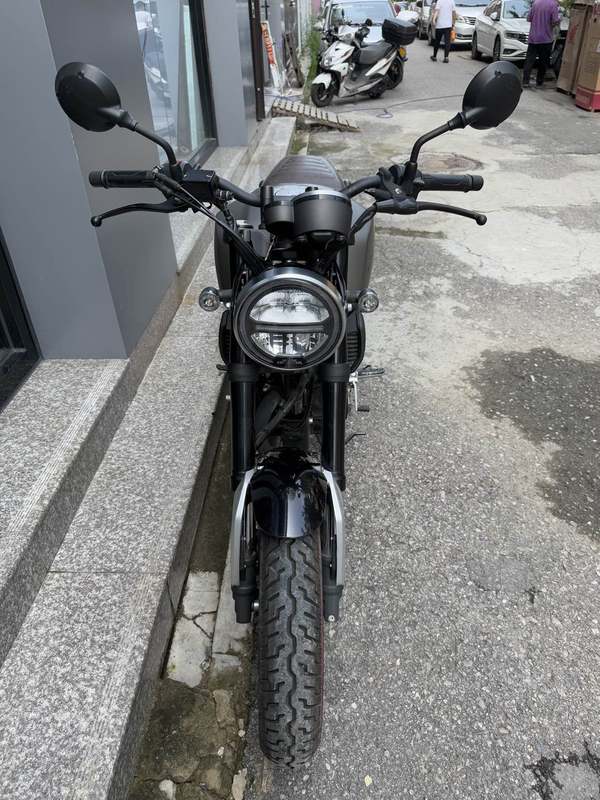 二手五羊本田鸷道 CB190SS