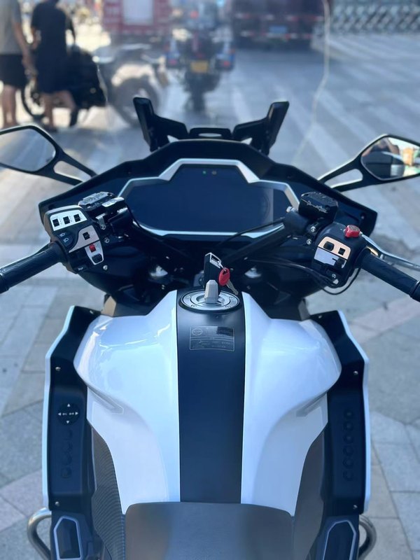 二手贝纳利1200GT