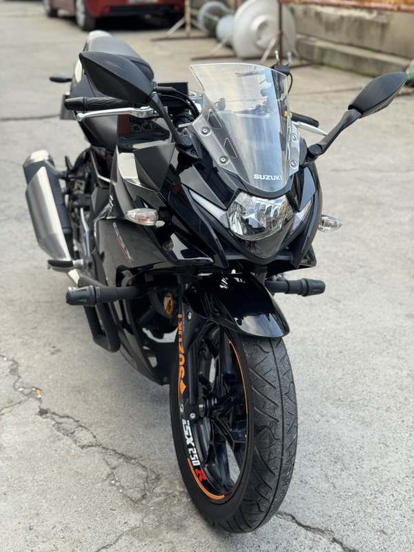 二手豪爵铃木GSX250R