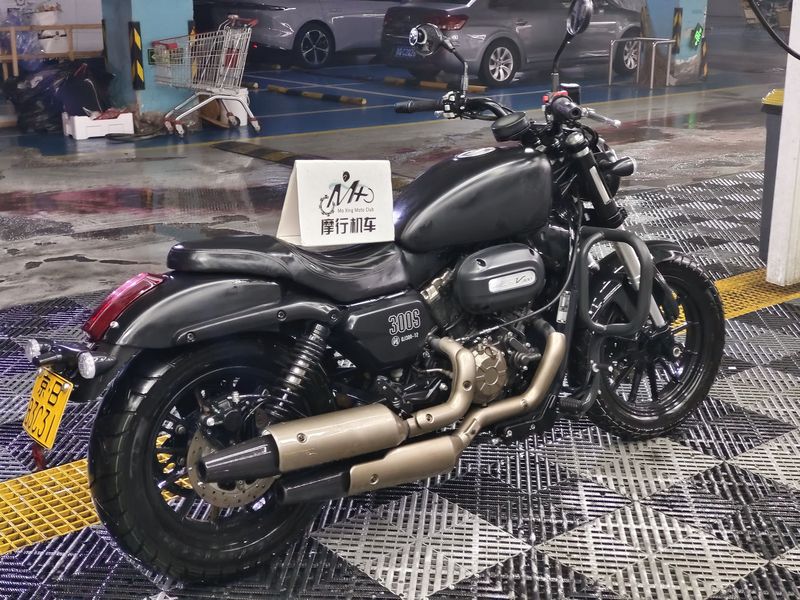 二手QJMOTOR闪300